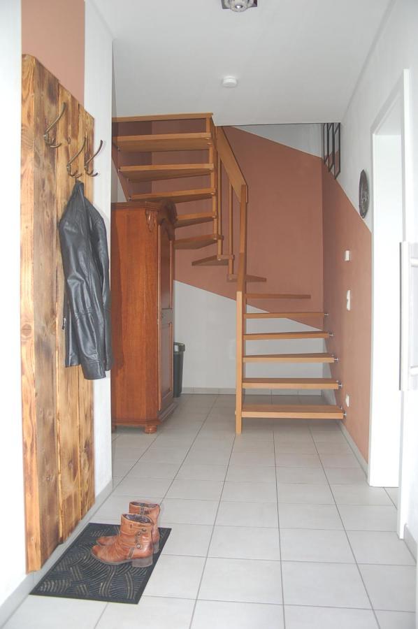 Behagliches Ferienhaus Zaunkoenig -Mit Kamin Und Sauna Tanne Εξωτερικό φωτογραφία