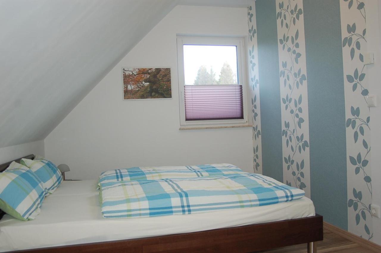 Behagliches Ferienhaus Zaunkoenig -Mit Kamin Und Sauna Tanne Εξωτερικό φωτογραφία