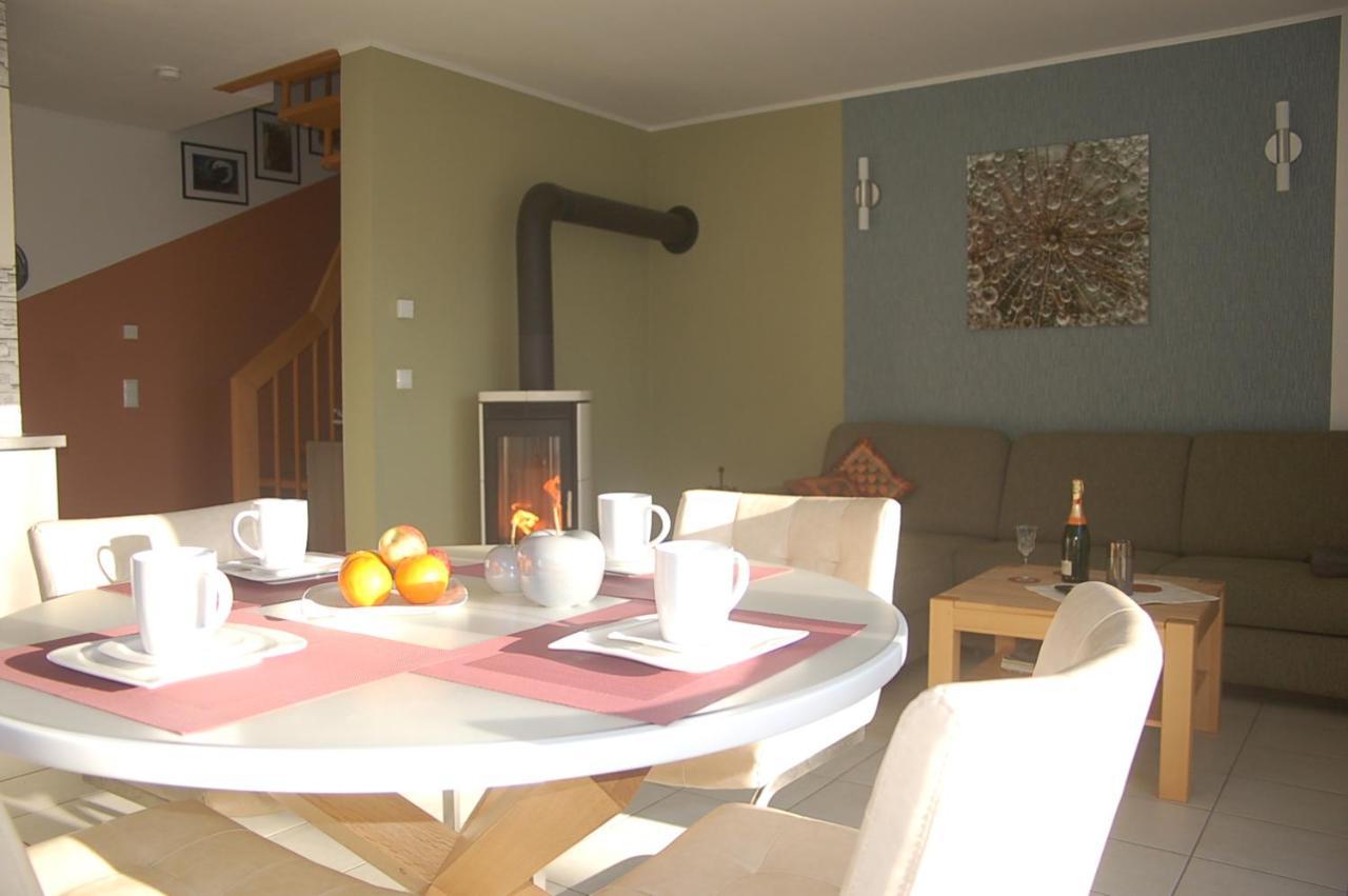 Behagliches Ferienhaus Zaunkoenig -Mit Kamin Und Sauna Tanne Εξωτερικό φωτογραφία